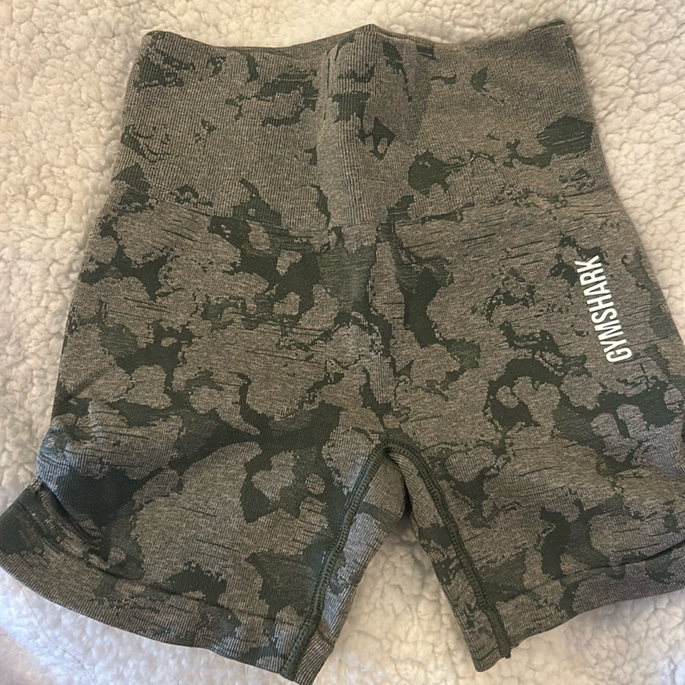 Gymshark adapt camo shorts